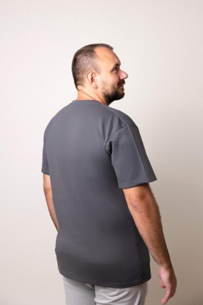 One Gray - Image 4